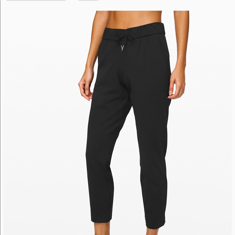 Lululemon On the Fly 7/8 Cropped Pant